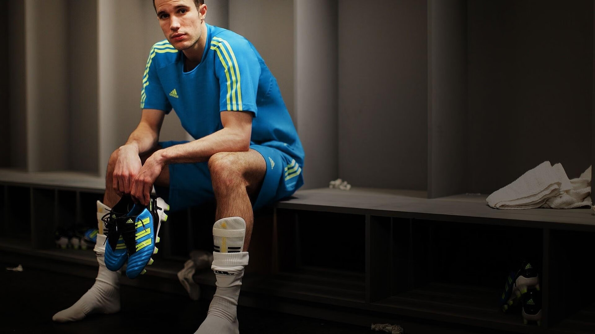 开云网页版-一球之间，天地之别，申花错失单刀，海港门将神勇扑救成最大功臣！一球之差，申花错失良机，海港门神封神救主